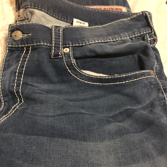 True Religion Straight Flap Size 44 in great shape - Picture 5 of 8